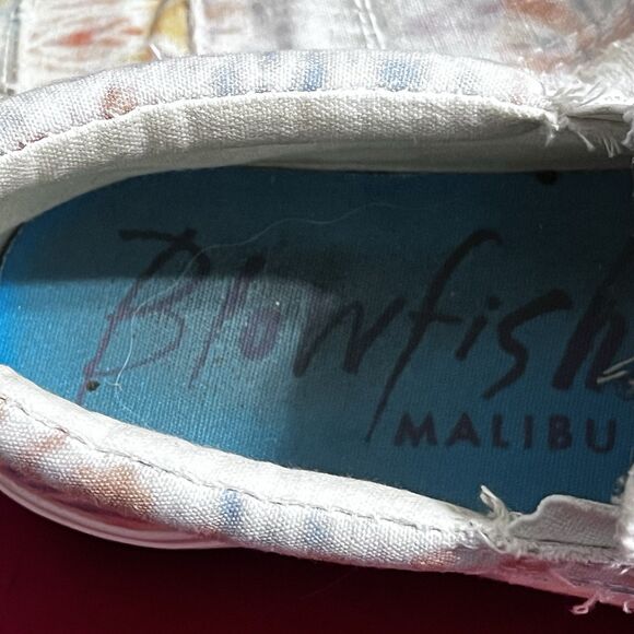 Blowfish Malibu Women's Slip On Sneakers Abstract Patchwork Canvas Size 9 EUC - Picture 9 of 10